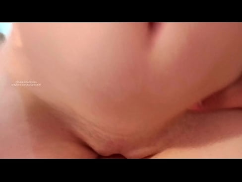 ❤️ Je dormais dans la chambre de ma sœur et je me suis réveillé comme ça. ❌ Porno at us ﹏