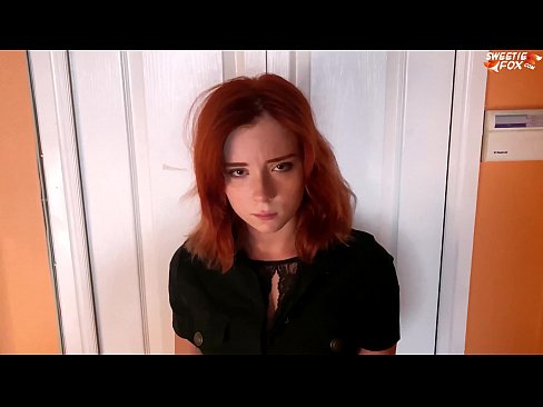 ❤️ Un agent de sécurité punit une jolie femme pour un vol à l'étalage - Cum In Mouth ❌ Porno at us ﹏