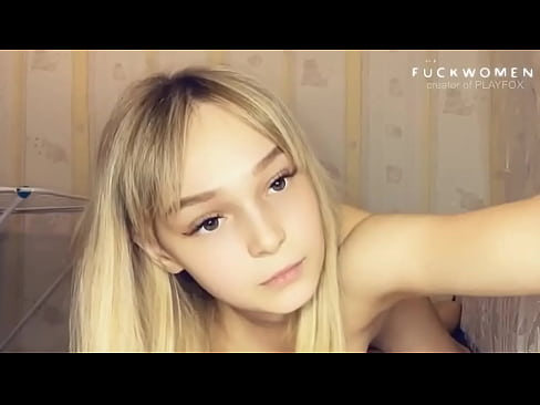 ❤️ Une écolière insatiable fait une fellation à sa camarade de classe. ❌ Porno at us ﹏